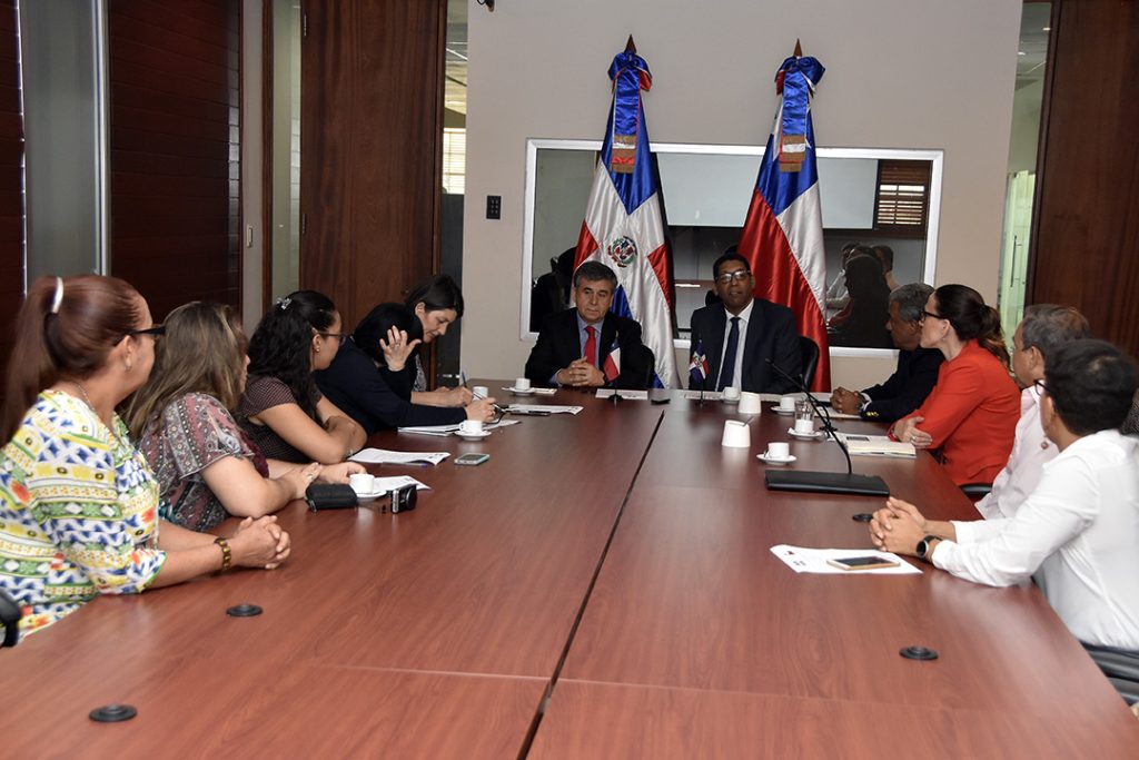Expertas chilenas aportarán en manejo de plagas