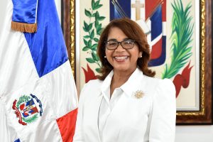 La viceministra de Cooperación Internacional del Ministerio de Economía, Planificación y Desarrollo y ordenadora nacional de los Fondos Europeos para el Desarrollo, Olaya Dotel.