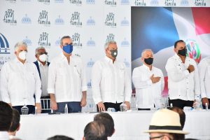 Primer picazo construcción de viviendas PNVFF