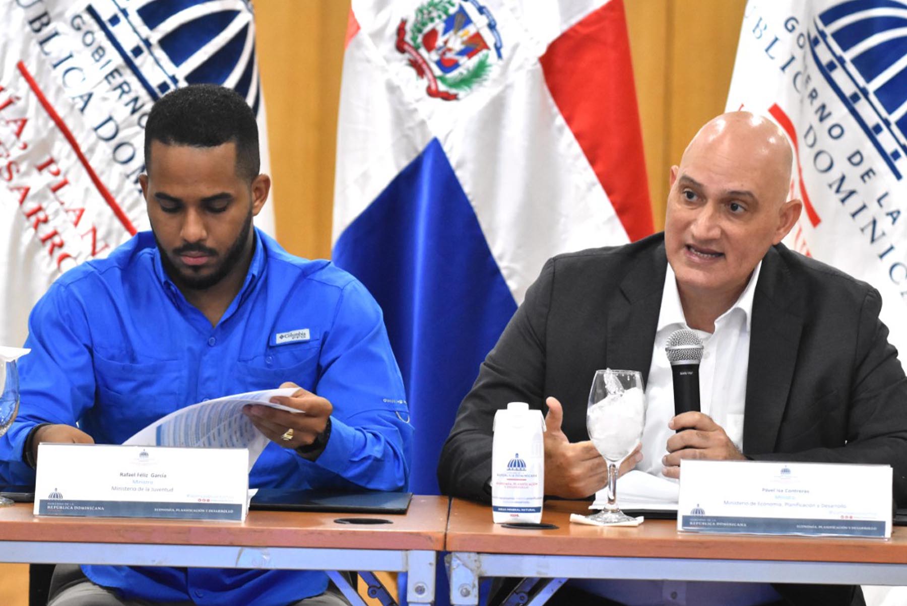 Ministerios de Economía y Juventud impulsan rehabilitación de más de 50 asociaciones estudiantiles universitarias