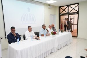 Ministro de la Presidencia, Joel Santos y autoridades de Ciudad Juan Bosch