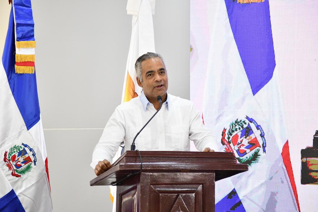 El ministro de la Presidencia, Joel Santos Echavarría, al encabezar la V Asamblea General Ordinaria de Delegados de Coopinfa.