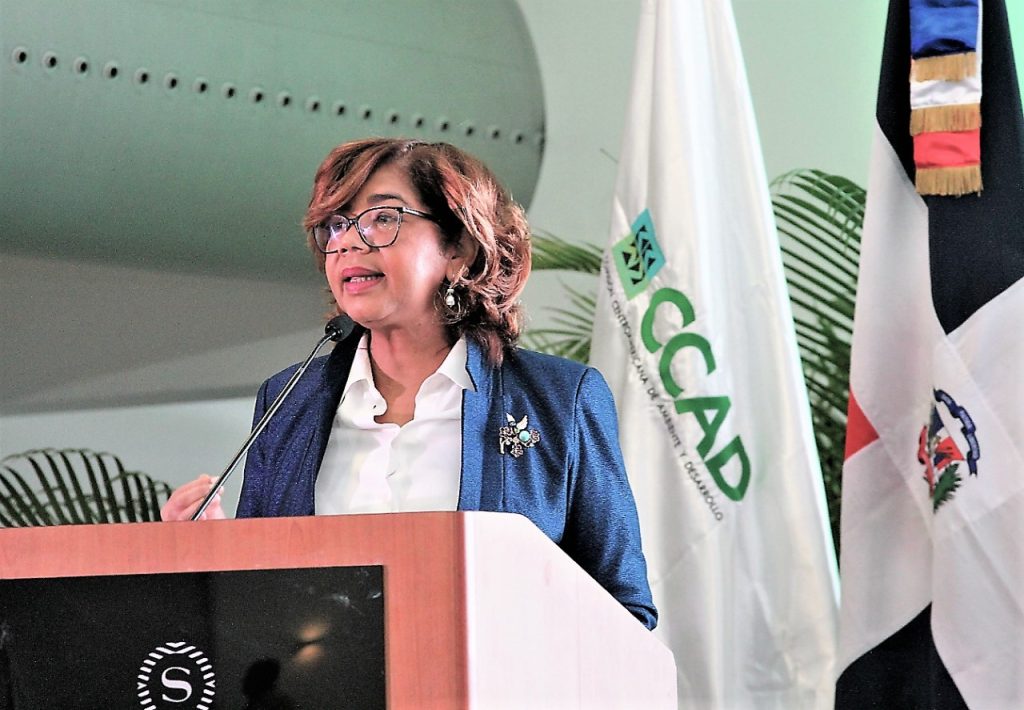 La viceministra Miriam Guzmán, la embajadora Maike Friedrichsen y los viceministros Olaya Dotel y Federico Franco