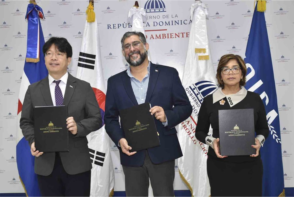 OLAYA DOTEL FIRMA COMVENIO AGENCIA COREA (KOICA)