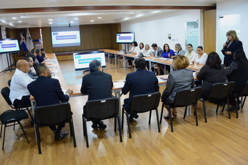Presentan informe final de consultoría a la “iniciativa conectividad comercial de las Mipymes al mercado de El Caribe.