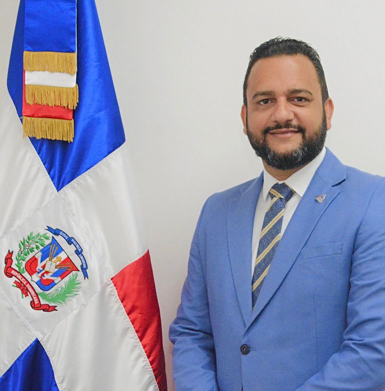 Presidente Abinader designa mediante decreto, nuevo rector del ITSC y nuevo viceministro del Ministerio de la Presidencia