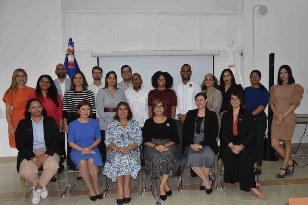 Ministerio de Economía convoca a representantes de agencias de cooperación para el fortalecimiento de CASFL