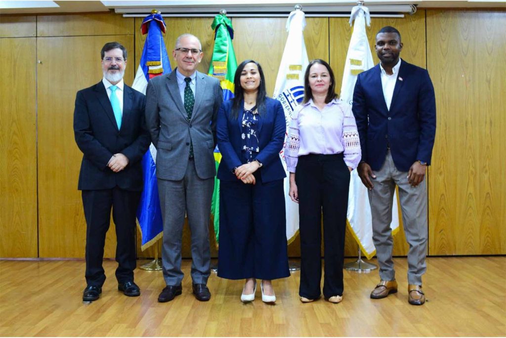 Ministerio de Economía recibe misión oficial de Brasil enfocada en la protección y conservación de los recursos hídricos de la RD