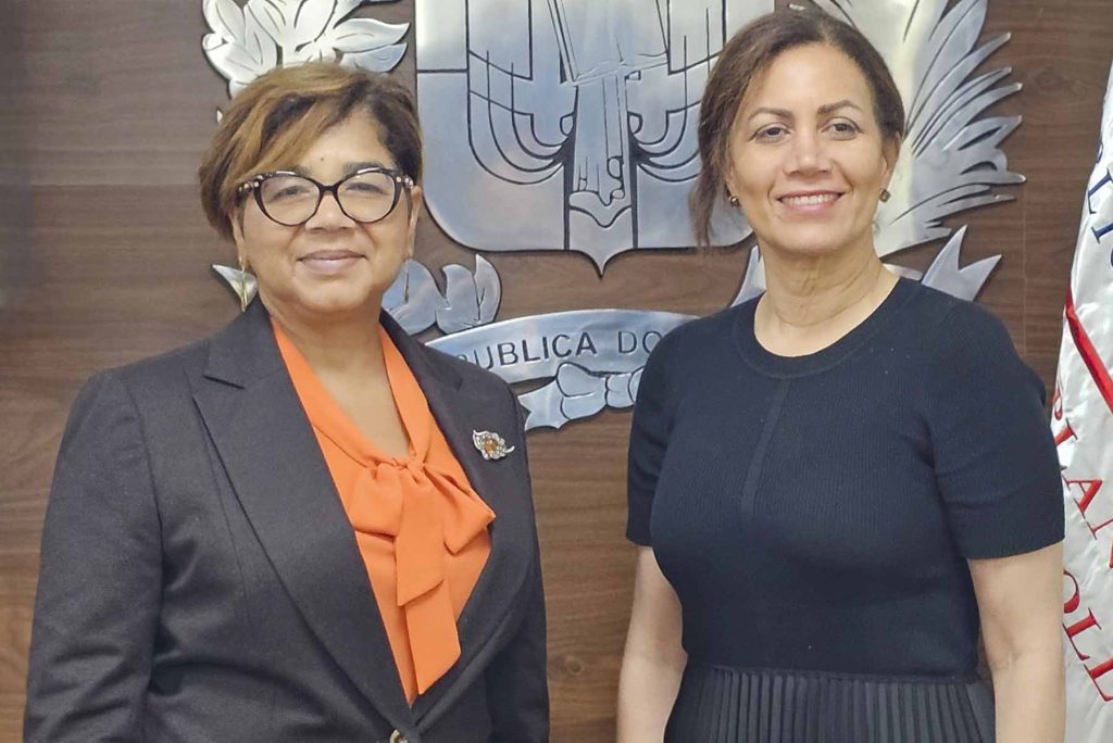 Viceministra Olaya Dotel sostiene diálogo con representante permanente de RD ante ONU Turismo