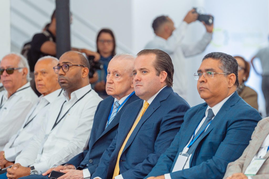 Paliza destaca importancia del diálogo abierto sobre crisis haitiana en el CES