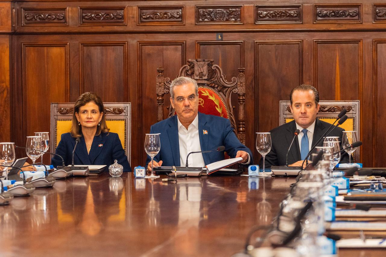 Gobierno celebra 50º Consejo de Ministros: aprueba Política Presupuestaria 2026 y presenta avances de metas priorizada
