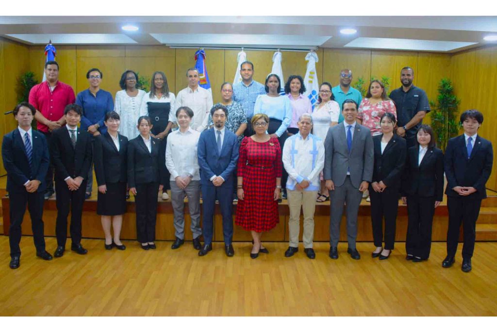 Ministerio de Economía y JICA presentan a siete nuevos voluntarios del gobierno del Japón
