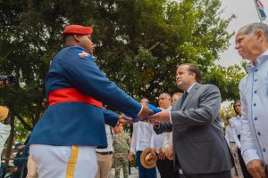 Ministro Paliza llama a honrar el sacrificio de los Padres de la Patria y reafirma que la honorabilidad no conoce edad