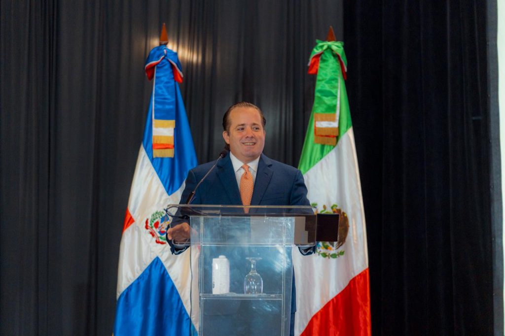 Ministro Paliza “República Dominicana cumple con las condiciones necesarias para convertirse en un hub energético regional”
