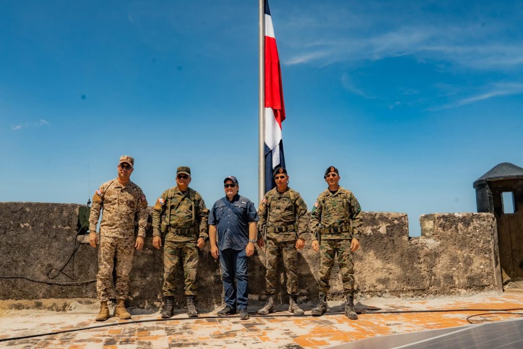 Ministros de la Presidencia y Defensa realizan recorrido estratégico en la frontera para fortalecer acciones de seguridad y desarrollo bajo la estrategia FUERTE