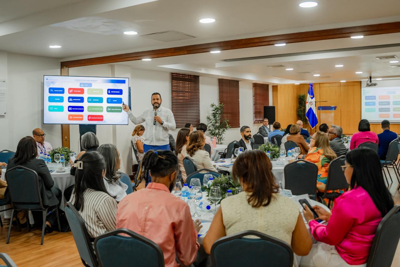 Gobierno fortalece coordinación territorial con taller “Pensando e informando el cambio de mi provincia”