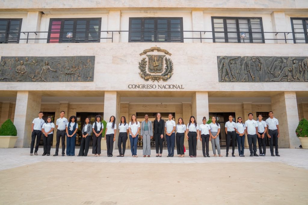 Realizan cuarta edición del Veranito Minpre con la participación de 20 jóvenes