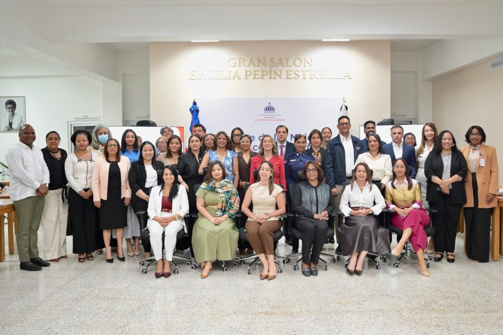 Ministerio de la Presidencia se une a más de 20 instituciones para fortalecer respuestas dirigidas a mujeres, adolescentes y niñas