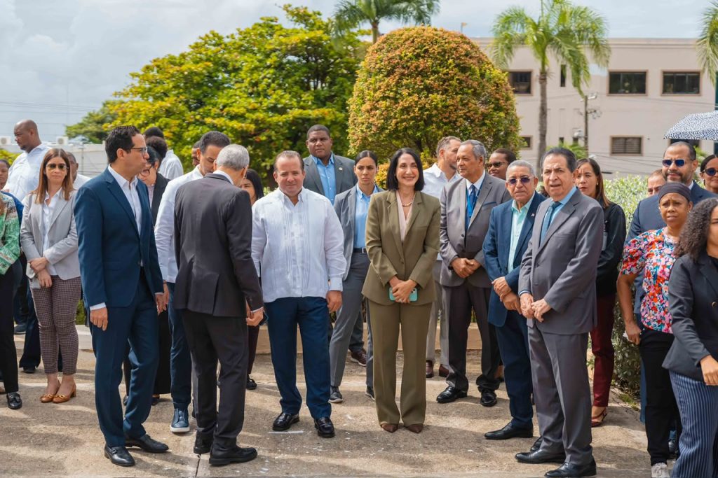 Ministerio de la Presidencia se suma al Simulacro Nacional de Evacuación por Terremoto